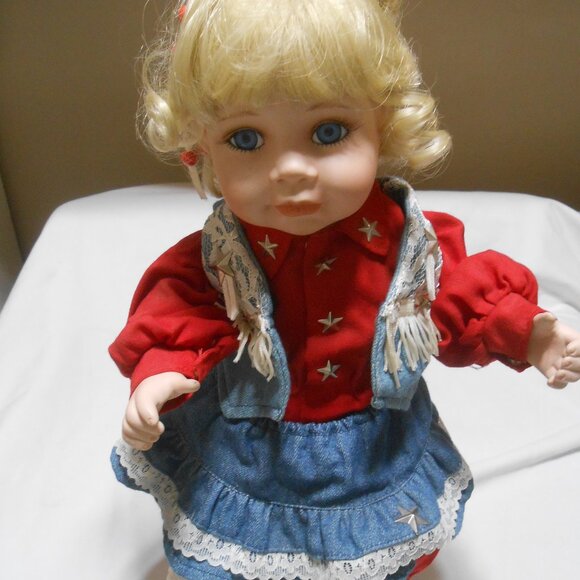 VTG BISQUE "DAKOTA" COWGIRL DOLL 15" JEAN OUTFIT RED BOOTS NO 3962B w/ STAND EUC - Picture 8 of 15